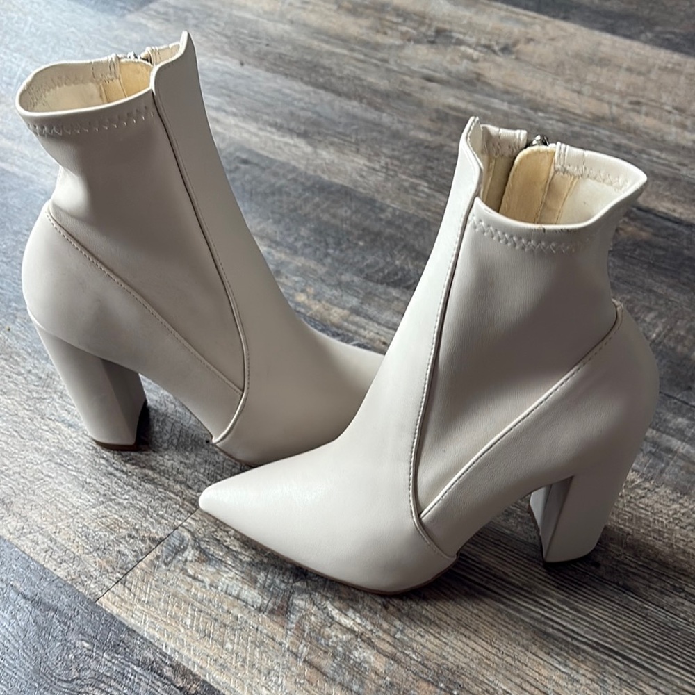 Qupid Cream Heeled Boots